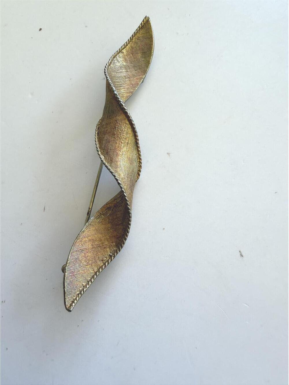 Vintage Gold-Tone Spiral Leaf Brooch Pin